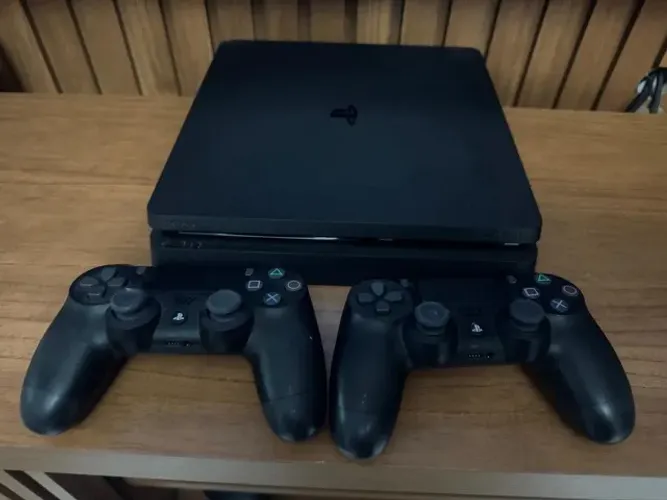 PlayStation 4 - PS4 - 512mb