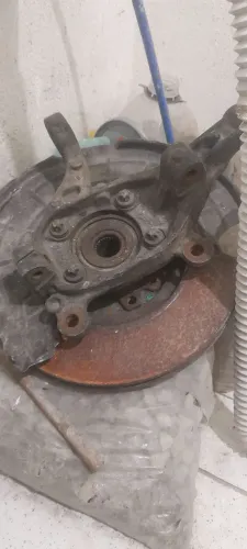 Eu estou vendendo uma peça de carro touro ...