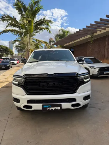 Ram 1500 Limited 5.7 CD 4X4 Aut. 2024