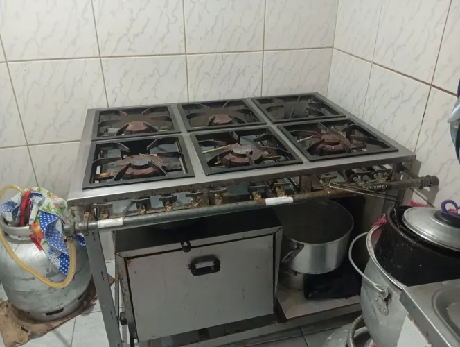 Vendo fogão industrial