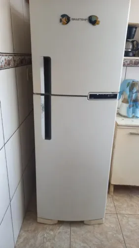 Geladeira Brastemp Frost Free Duplex BRM44H 375 Litros Cor Branco