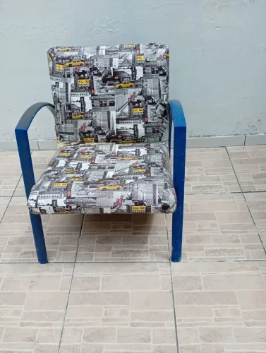 2 cadeiras estilo retrô para sala