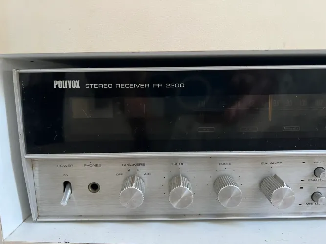 Receiver polyvox 2200