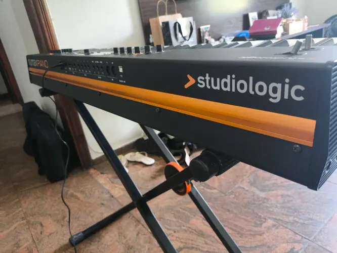 Vendo STUDIOLOGIC NUMA X PIANO 73