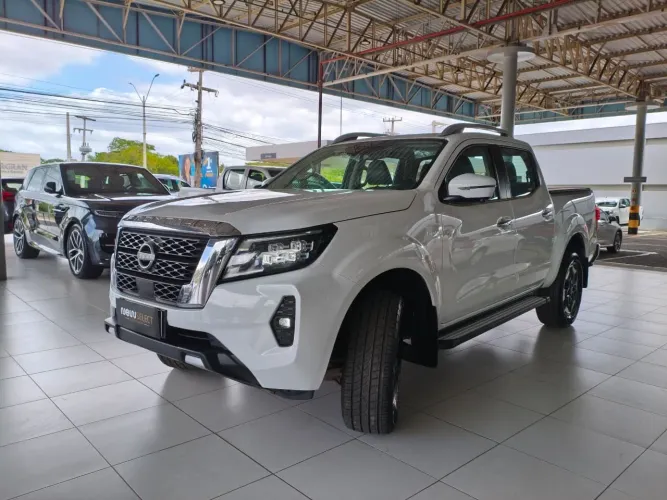 Nissan Frontier Plati. CD 2.3 Bi-TB Dies.aut. 2024