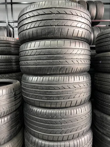 PNEUS ARO 22 - 275/35R22 ATTURO