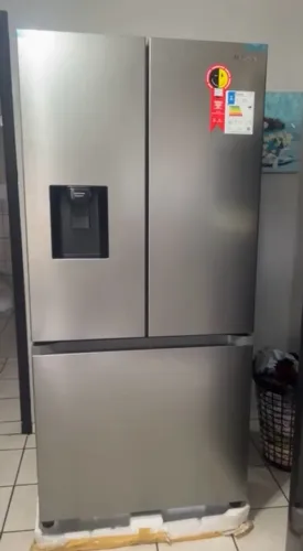 Geladeira Samsung RF49A Inverter Frost Free 3 Portas com Dispenser de Água 549L Inox Look