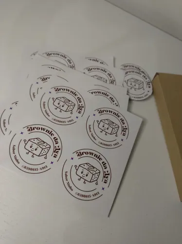 Adesivos personalizados