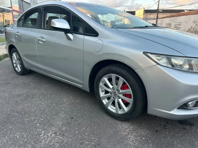 Honda Civic Sedan LXS 1.8/1.8 Flex 16V Aut. 4P 2013