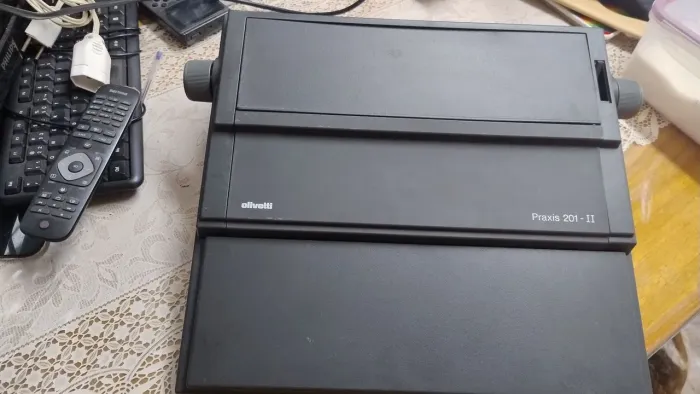 Máquina de escrever elétrica