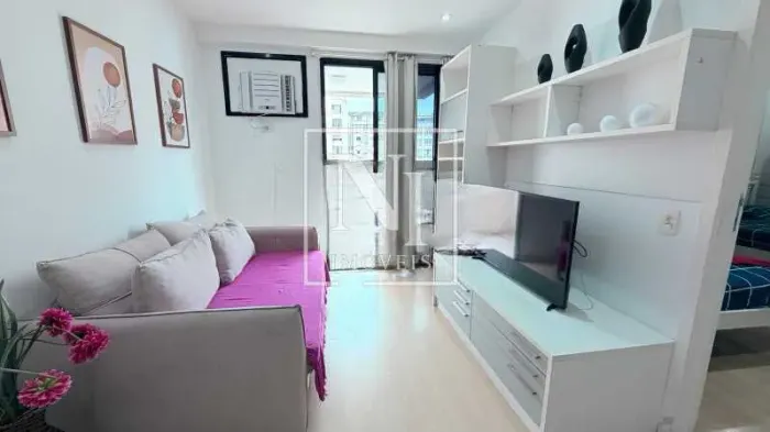 APARTAMENTO, 1 quarto, no Bairro de Copacabana.