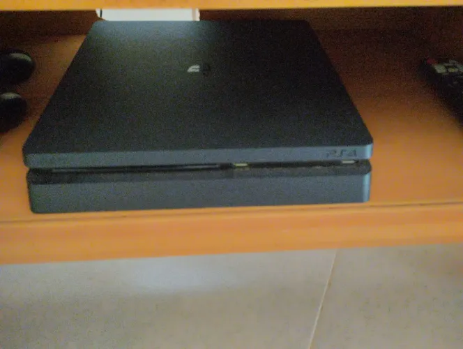 Vende se play 4