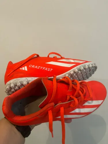 Chuteira society Adidas Crazyfast 36