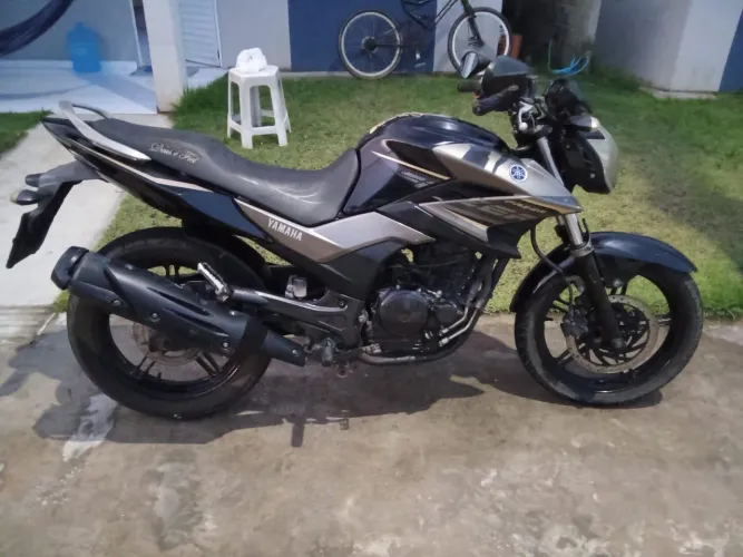 Vendo moto fazer 250 blueflex 2016/2017