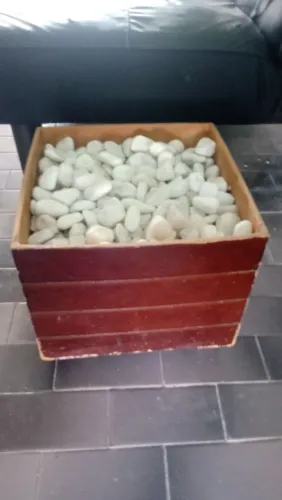 Seixos brancos tamanho médio 20 kg