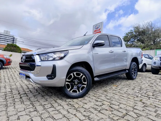 Toyota Hilux CD SRV 4X4 2.8 TDI Diesel Aut. 2021
