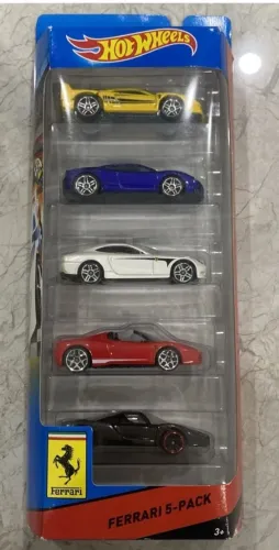 Pacote de 5 Ferraris Hot Wheels 2014. Enzo F40 458 430 Scuderia 612 Scaglietti