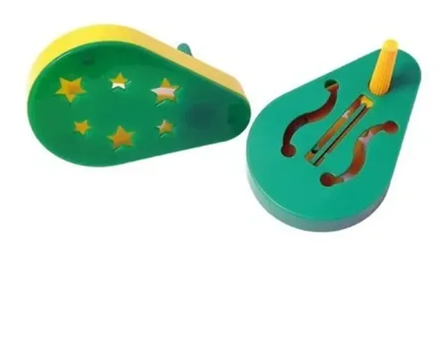 Brinquedo Musical Copa Do Mundo Torcida Futebol Takanaka Traka Verde Amarelo