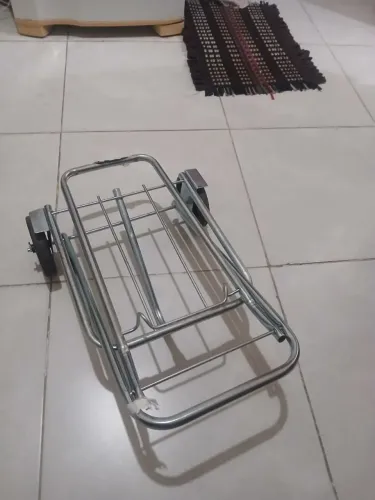 Carrinho dobrável. (NOVO)