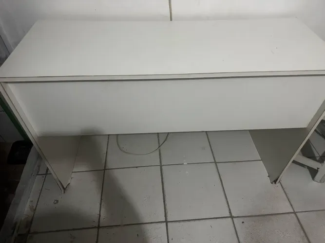 VENDO ESCRIVANINHA