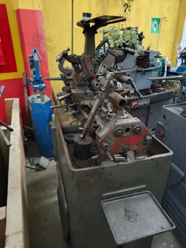 Torno Automático Traub A25 pinola simples