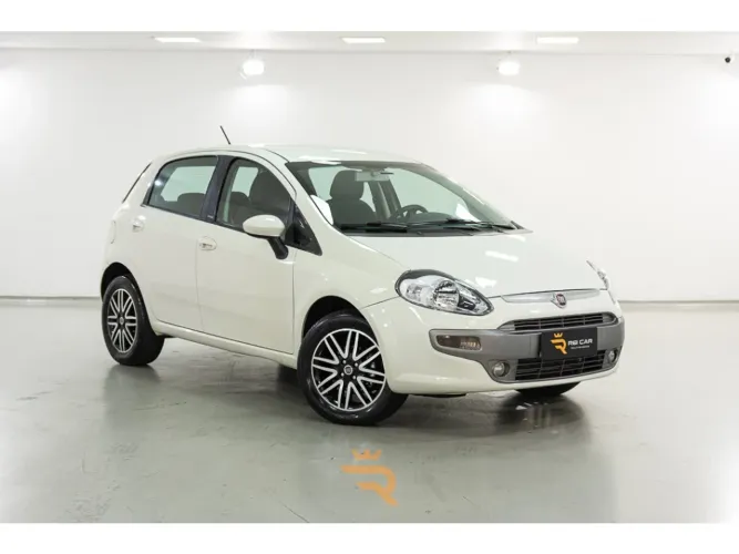 Fiat Punto Essence 1.6 Flex 16V 5P 2013