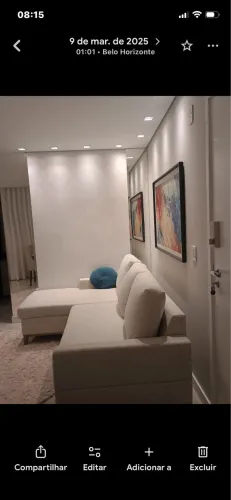 Sofá com chaise