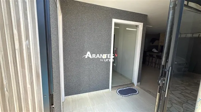 Casa com 170m² 3 quartos á venda no bairro Santa Rosa