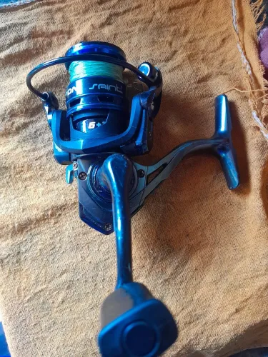Vendo molinete de pesca da Saint para quem gosta de coisa boa 