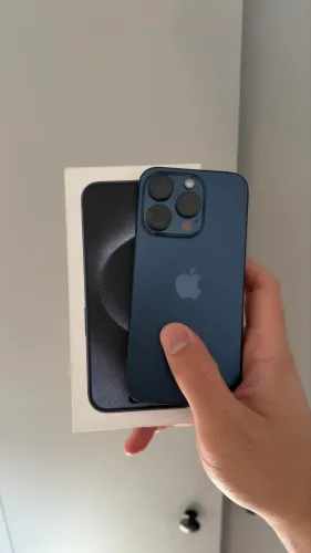 iPhone 15 pro 128gb