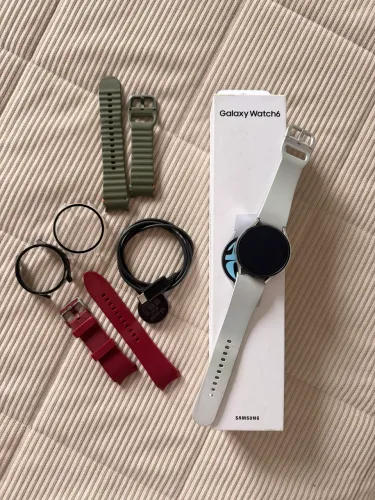 Relógio Watch 6 - 44mm LTE com acessórios