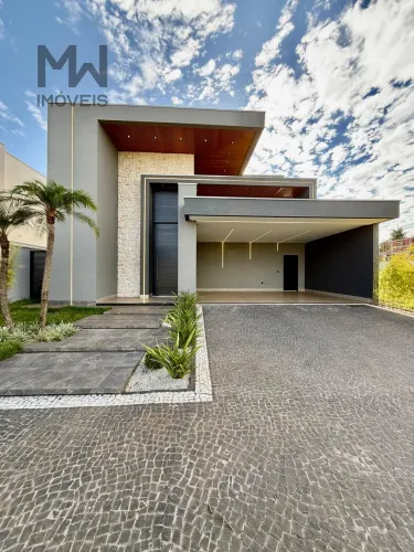 Casa no Condomínio Terras Alphaville Anápolis - Anápolis