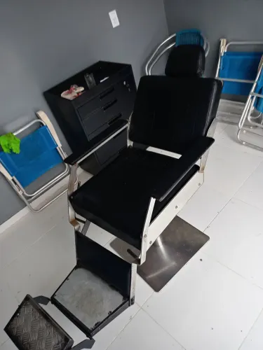 Cadeira para barbearia e salão 