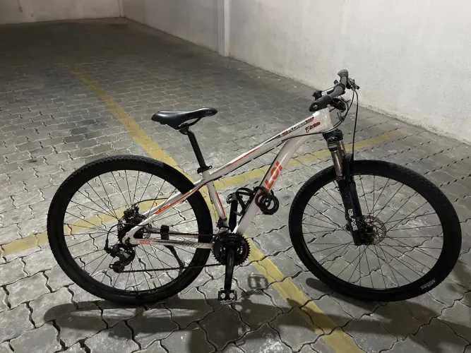 Bicicleta Caloi Explorer 10
