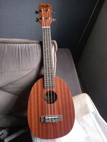 Ukulele Malibu