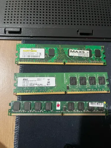 CONJUNTO DE 5 MEMÓRIA RAM DR3 + DDR2 