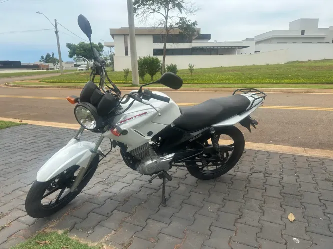 LOCAÇÃO MOTO YAMAHA 125