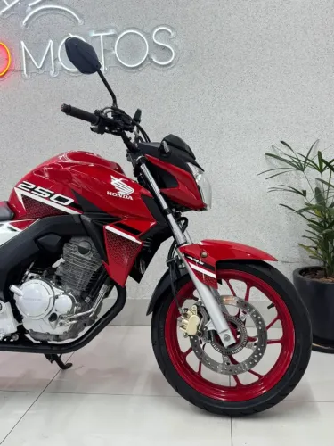 CB Twister 250cc, ANO 2022!!FINANCIAMENTO EM ATE 48X