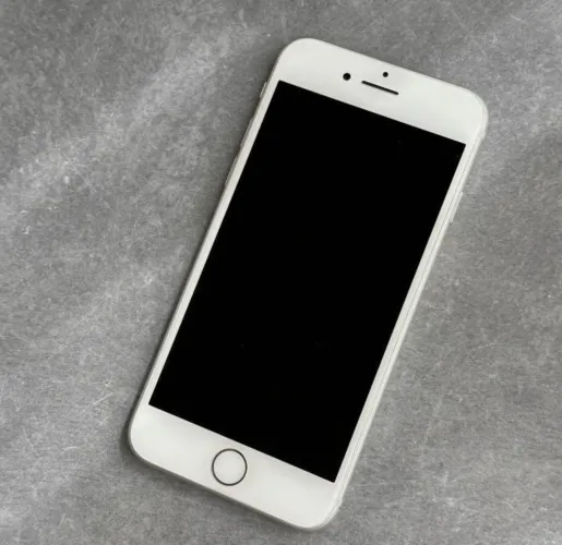 iPhone 8 para retirada de peças 