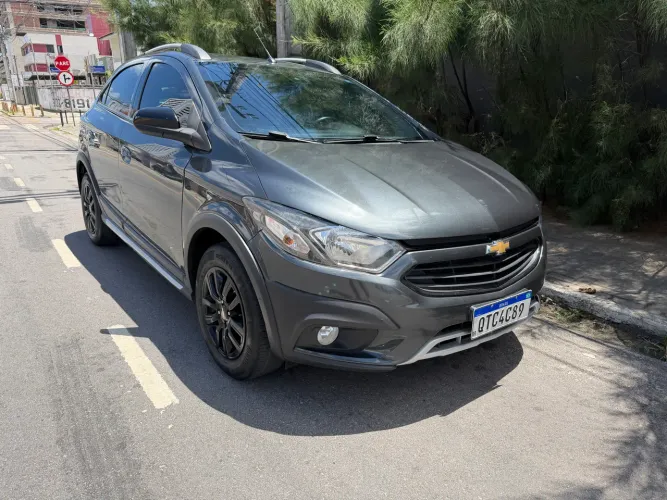 Chevrolet Onix Activ 1.4 8V Flex Mec. 4P 2019