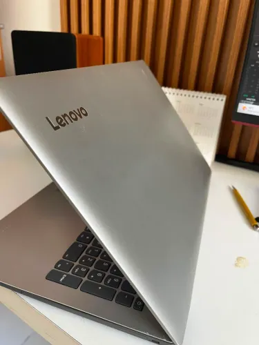 Notebook Lenovo i5 geração 7 // placa de vídeo Nvidia