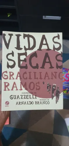 Livro VIDAS SECAS