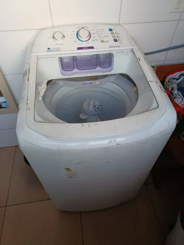 Vende-se Máquina 11kg Electrolux