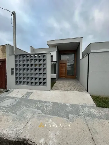 Casa com piscina a venda Paranagua