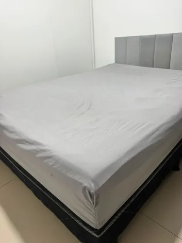 Cama box usada 