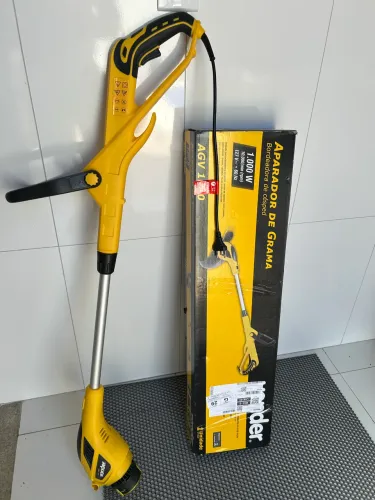 Vendo um aparador de grama pouco usado. Contato Zap *. Valor 140,00
