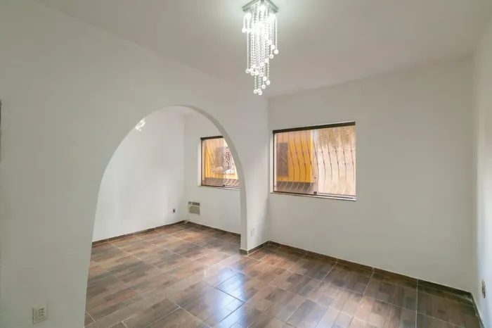 Casa à Venda - Dona Clara, 3 Quartos, 103 m2