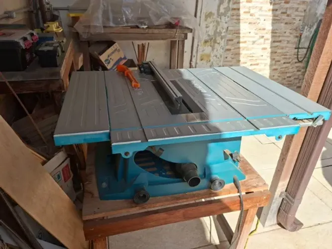 Serra Circular de Bancada1500W 110V MAKITA-MLT100