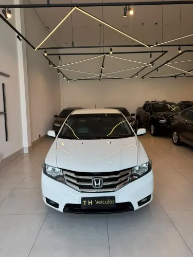 Honda City Hatchback LX 1.5 Flex 16V Aut. 2014
