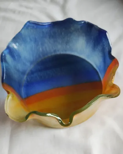 Bwol Centro de Mesa em Vidro artístico ( Técnica Fusing ) em tons degradê azul e amarelo